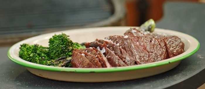 Grill Steak and Broccolini