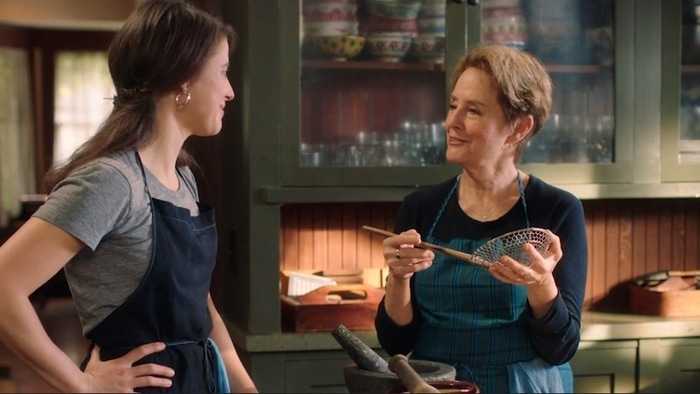 Alice Waters teaches the art of home cooking