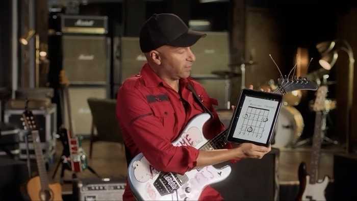 Tom Morello teaching in his MasterClass