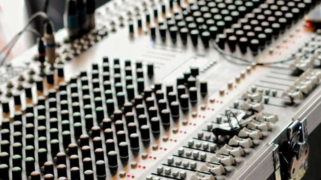How AI is Redefining the Music Industry